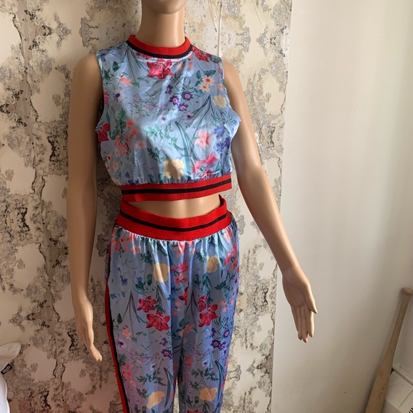SATIN FLORAL CO ORD SET - Picture 2 of 8
